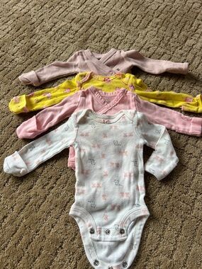 Long-Sleeve Baby One-Piece Bodysuit Set in White, Pink & Yellow